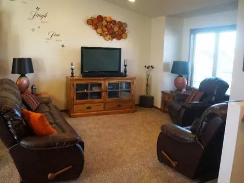 209 Brandenburg Lp, Bismarck, ND 58503 photo 8