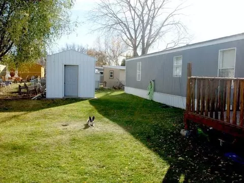 110 Tuttle Ave, Mandan, ND 58554 photo 2