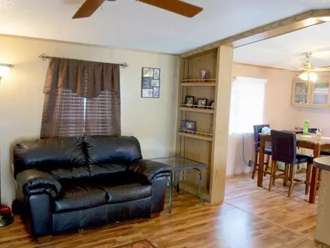 110 Tuttle Ave, Mandan, ND 58554 photo 4