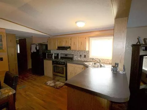 110 Tuttle Ave, Mandan, ND 58554 photo 7