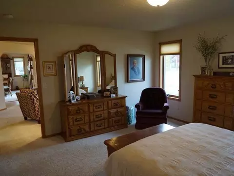 758 Interstate Ave W, Bismarck, ND 58503 photo 13
