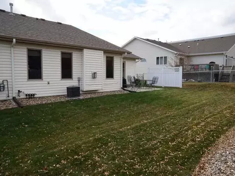 758 Interstate Ave W, Bismarck, ND 58503 photo 20