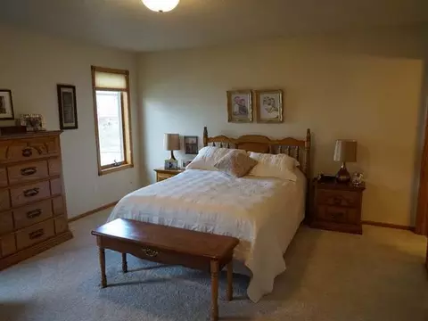 758 Interstate Ave W, Bismarck, ND 58503 photo 12