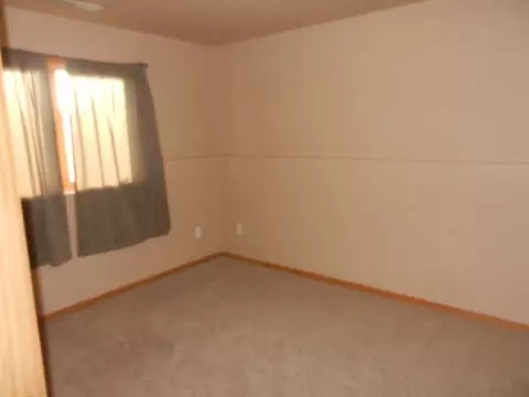 335 Ridgeland Lp, Bismarck, ND 58503 photo 16