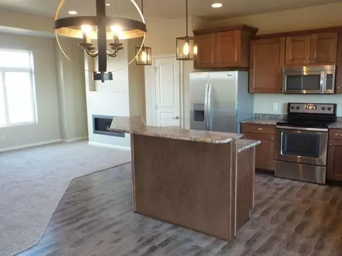 3204 14th Ave SE, Mandan, ND 58554 photo 2