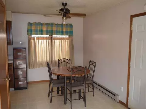 800 Cypress Dr, Beulah, ND 58523 photo 4