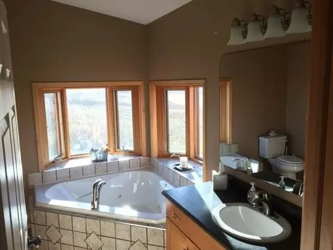 205 3rd Ave, Hettinger, ND 58639 photo 18