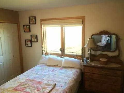 205 3rd Ave, Hettinger, ND 58639 photo 16