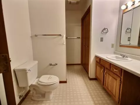 1959 Capitol Ave E, Bismarck, ND 58501 photo 9