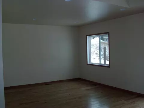 624 Calgary Ave E, Bismarck, ND 58503 photo 9