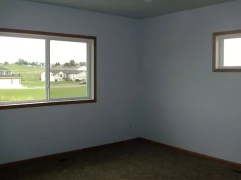 624 Calgary Ave E, Bismarck, ND 58503 photo 15