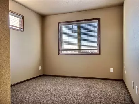 1160 Santa Fe Ave, Bismarck, ND 58504 photo 12