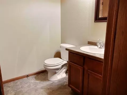 1160 Santa Fe Ave, Bismarck, ND 58504 photo 14