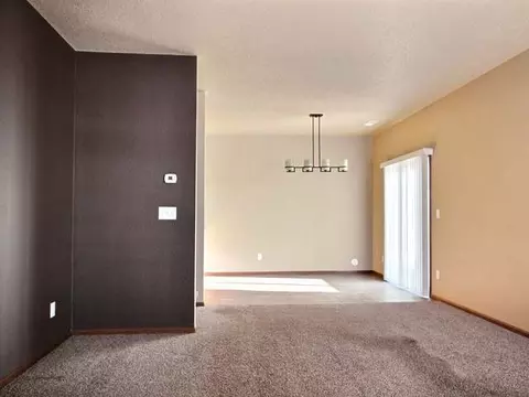 1160 Santa Fe Ave, Bismarck, ND 58504 photo 3