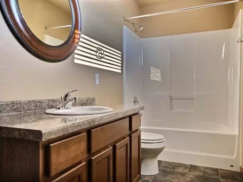 1160 Santa Fe Ave, Bismarck, ND 58504 photo 13