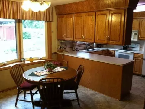 432 Interstate Ave E, Bismarck, ND 58503 photo 3