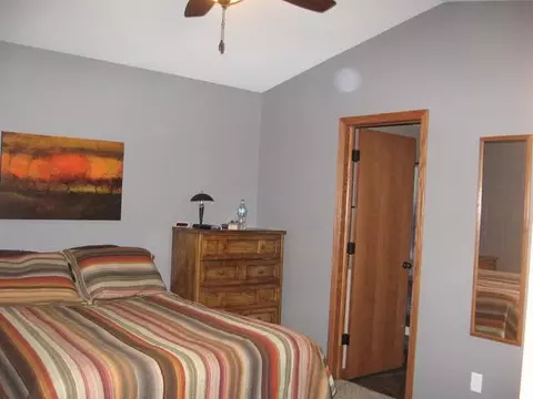 5524 Niagara Dr, Bismarck, ND 58503 photo 8