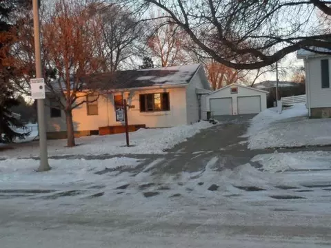 2017 Assumption Dr, Bismarck, ND 58501 photo 1