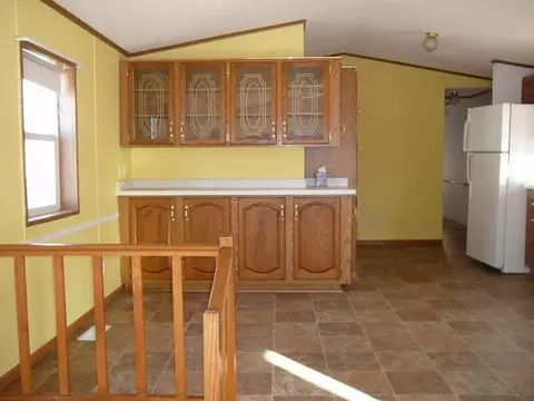 222 Deer St E, Mandan, ND 58554 photo 5