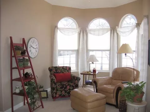 3733 Overlook Dr, Bismarck, ND 58503 photo 3