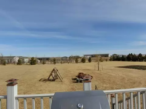2591 Jonathan Dr N, Mandan, ND 58554 photo 27