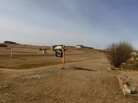2591 Jonathan Dr N, Mandan, ND 58554 photo 34