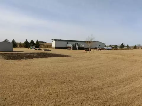 2591 Jonathan Dr N, Mandan, ND 58554 photo 16