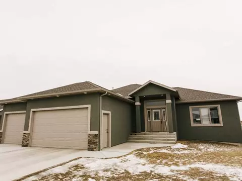 4821 Pumice Lp, Bismarck, ND 58503 photo 1