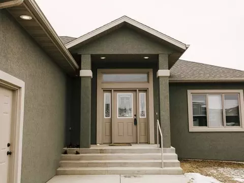 4821 Pumice Lp, Bismarck, ND 58503 photo 2