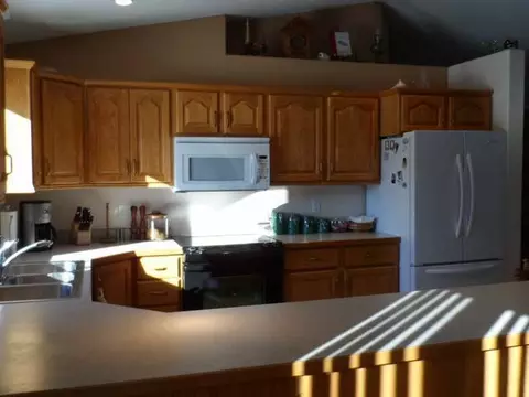 107 Calgary Ave E, Bismarck, ND 58503 photo 4