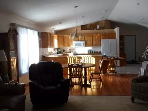 107 Calgary Ave E, Bismarck, ND 58503 photo 21