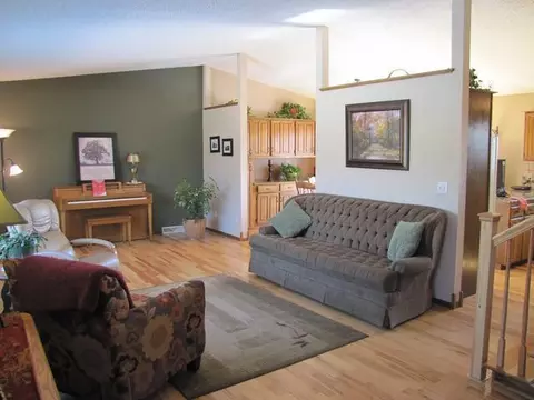 625 Interstate Ave W, Bismarck, ND 58503 photo 6