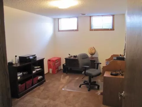 625 Interstate Ave W, Bismarck, ND 58503 photo 15