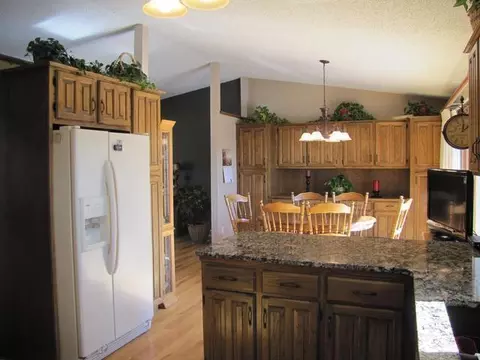 625 Interstate Ave W, Bismarck, ND 58503 photo 4