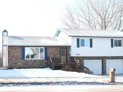 625 Interstate Ave W, Bismarck, ND 58503 photo 1