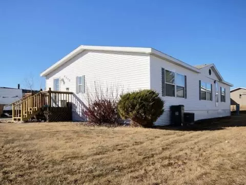 4518 Camden Lp, Bismarck, ND 58503 photo 1