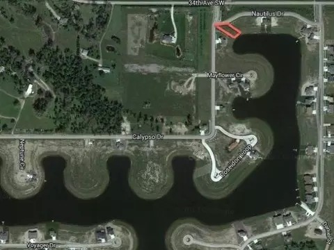 617 Nautilus Dr, Bismarck, ND 58504 photo 2