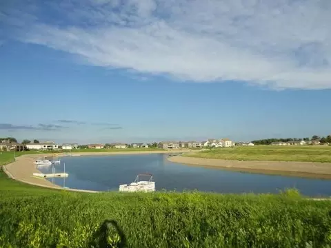 617 Nautilus Dr, Bismarck, ND 58504 photo 1