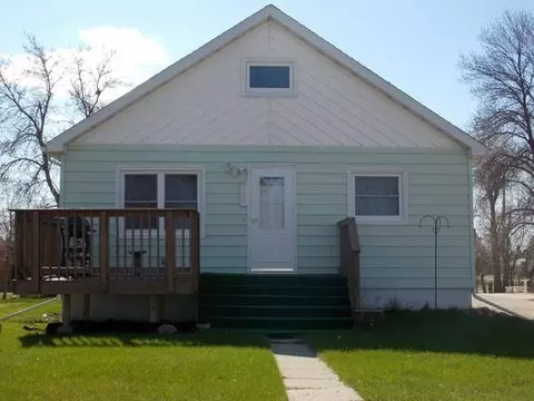 512 Walnut St, Turtle Lake, ND 58575 photo 1