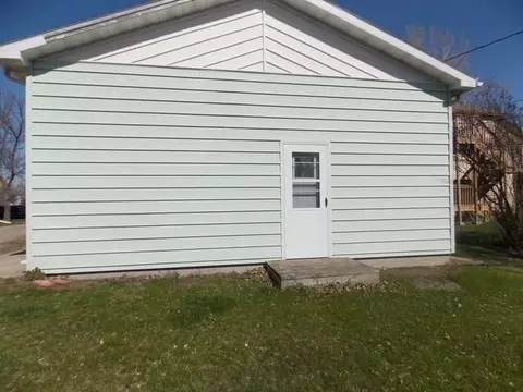 512 Walnut St, Turtle Lake, ND 58575 photo 6