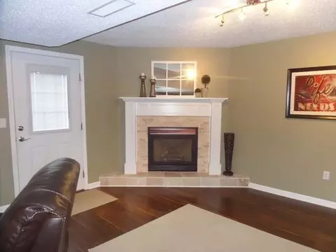 905 Alberta Ave, Bismarck, ND 58503 photo 5