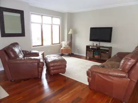 905 Alberta Ave, Bismarck, ND 58503 photo 4