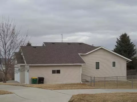 905 Alberta Ave, Bismarck, ND 58503 photo 19