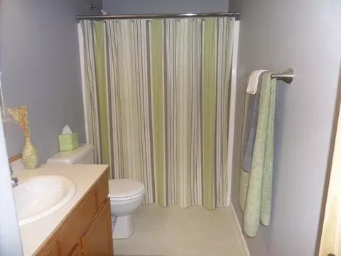 905 Alberta Ave, Bismarck, ND 58503 photo 10