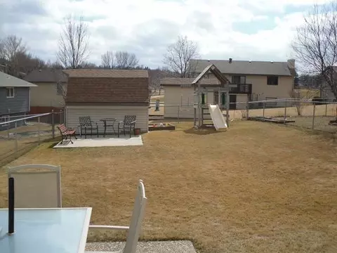 2217 Capitol Ave E, Bismarck, ND 58501 photo 2