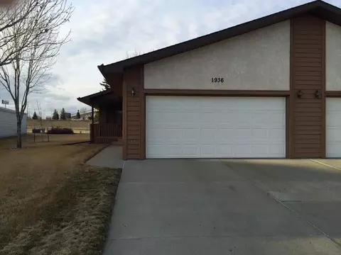 1936 Capitol Ave E, Bismarck, ND 58501 photo 1
