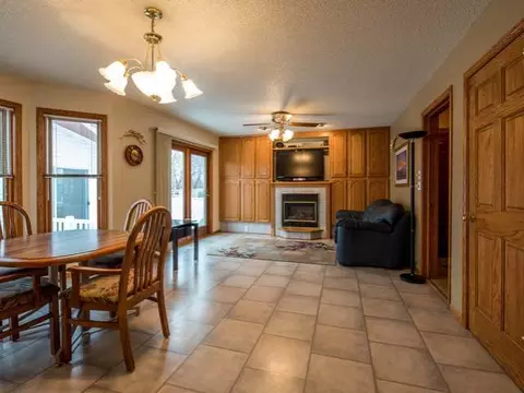 10410 Chokecherry Dr, Bismarck, ND 58503 photo 11