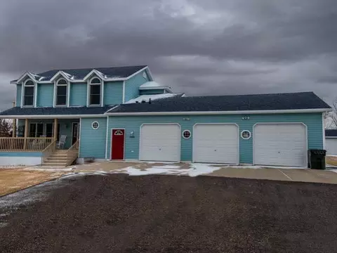 10410 Chokecherry Dr, Bismarck, ND 58503 photo 3