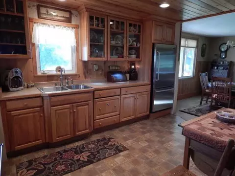 3385 37th St, Mandan, ND 58554 photo 5