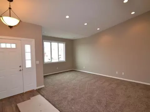 709 Bremner Ave, Bismarck, ND 58503 photo 17